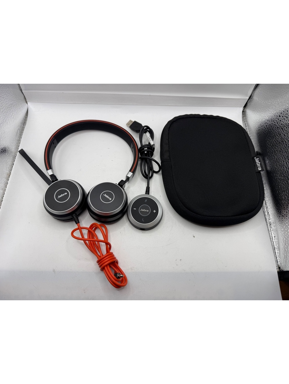 Evolve 40 Stereo Wired Headset ENC010 USB-A 3.5mm w/ Case Teams